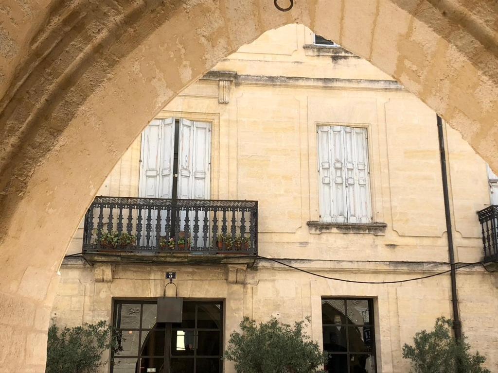 Uzes A Pied, Appartement Dans Cadre D'Exception Exterior foto