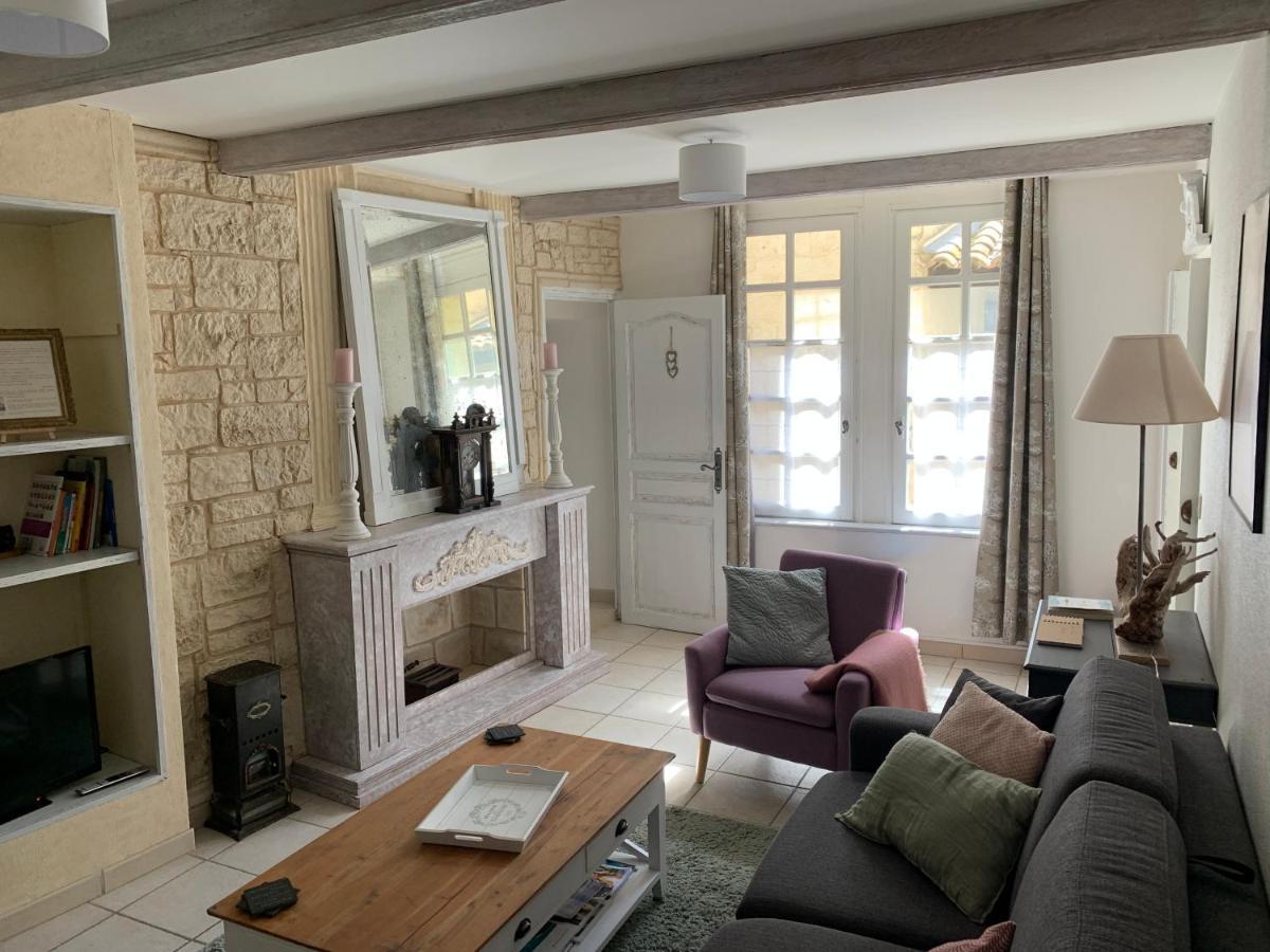 Uzes A Pied, Appartement Dans Cadre D'Exception Exterior foto