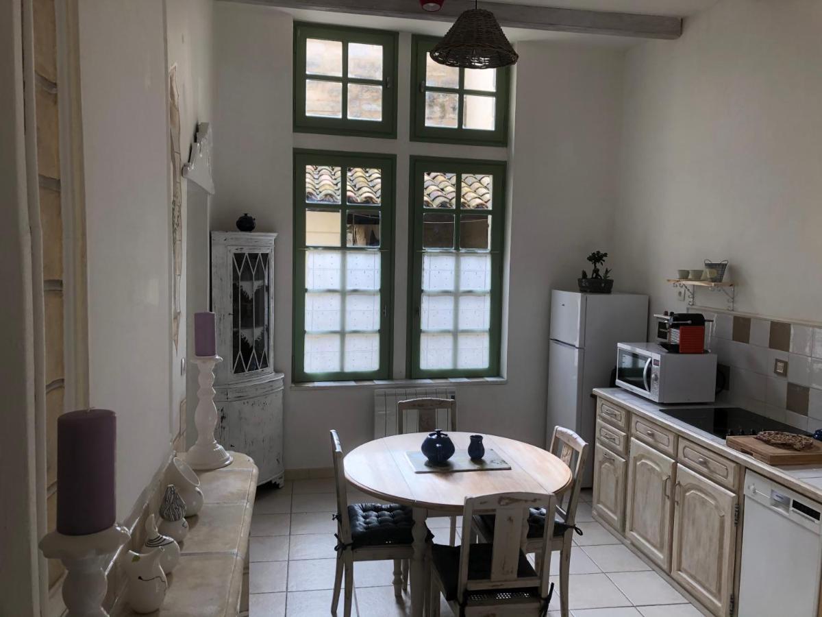 Uzes A Pied, Appartement Dans Cadre D'Exception Exterior foto